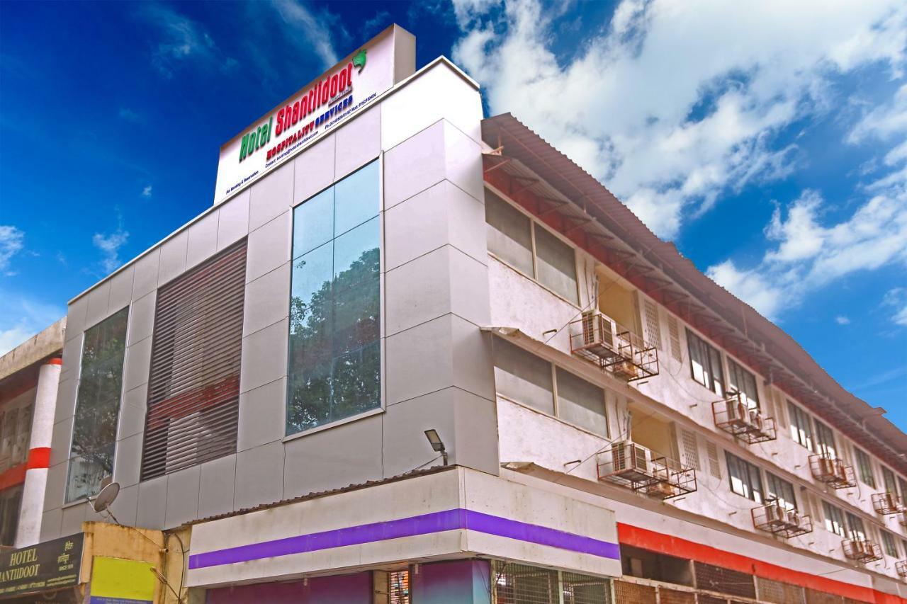 Hotel Shantidoot, Dadar Malad Bagian luar foto