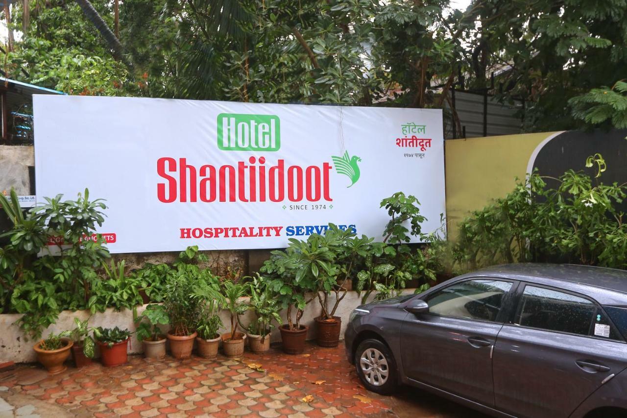 Hotel Shantidoot, Dadar Malad Bagian luar foto