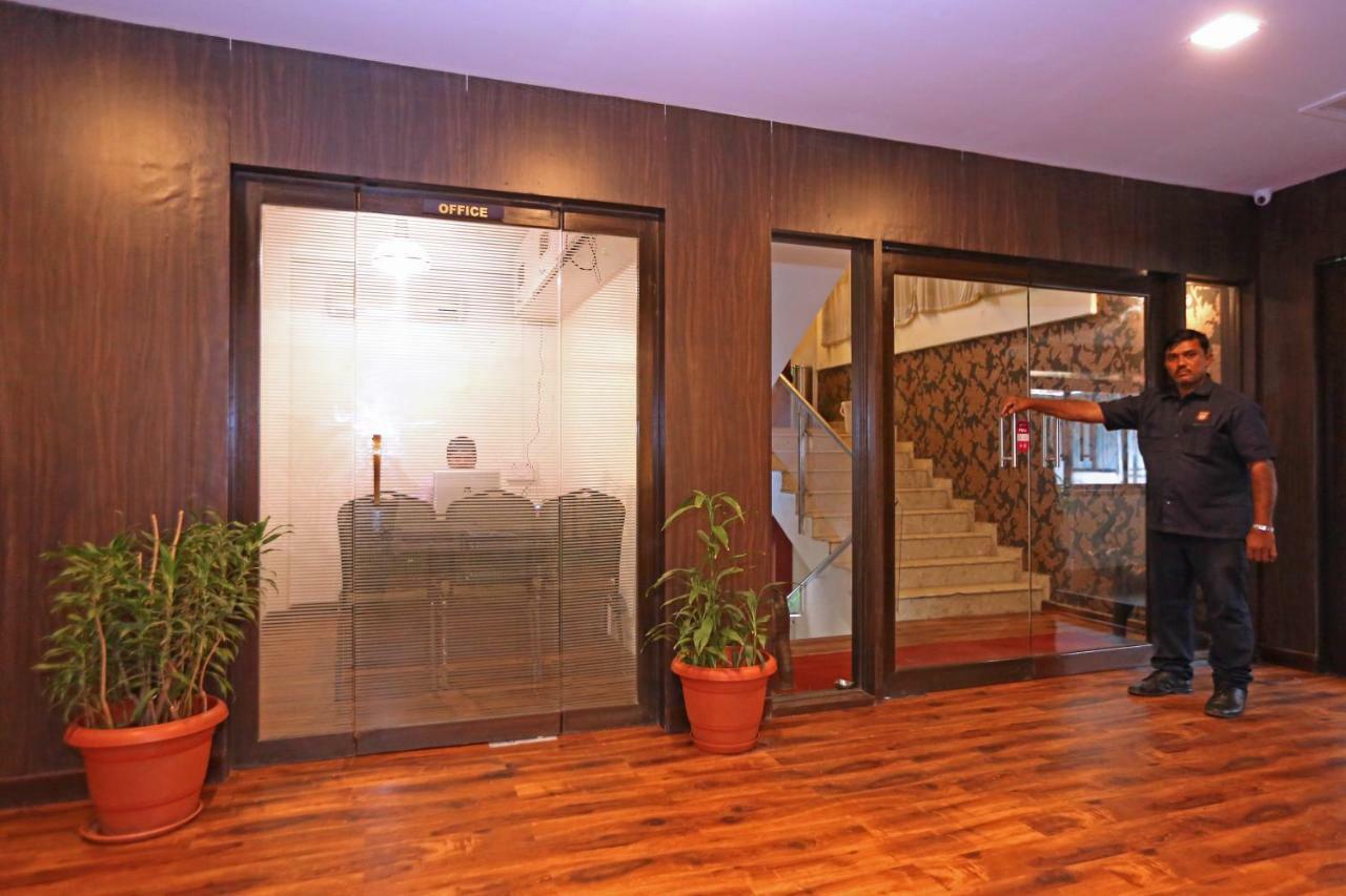 Hotel Shantidoot, Dadar Malad Bagian luar foto